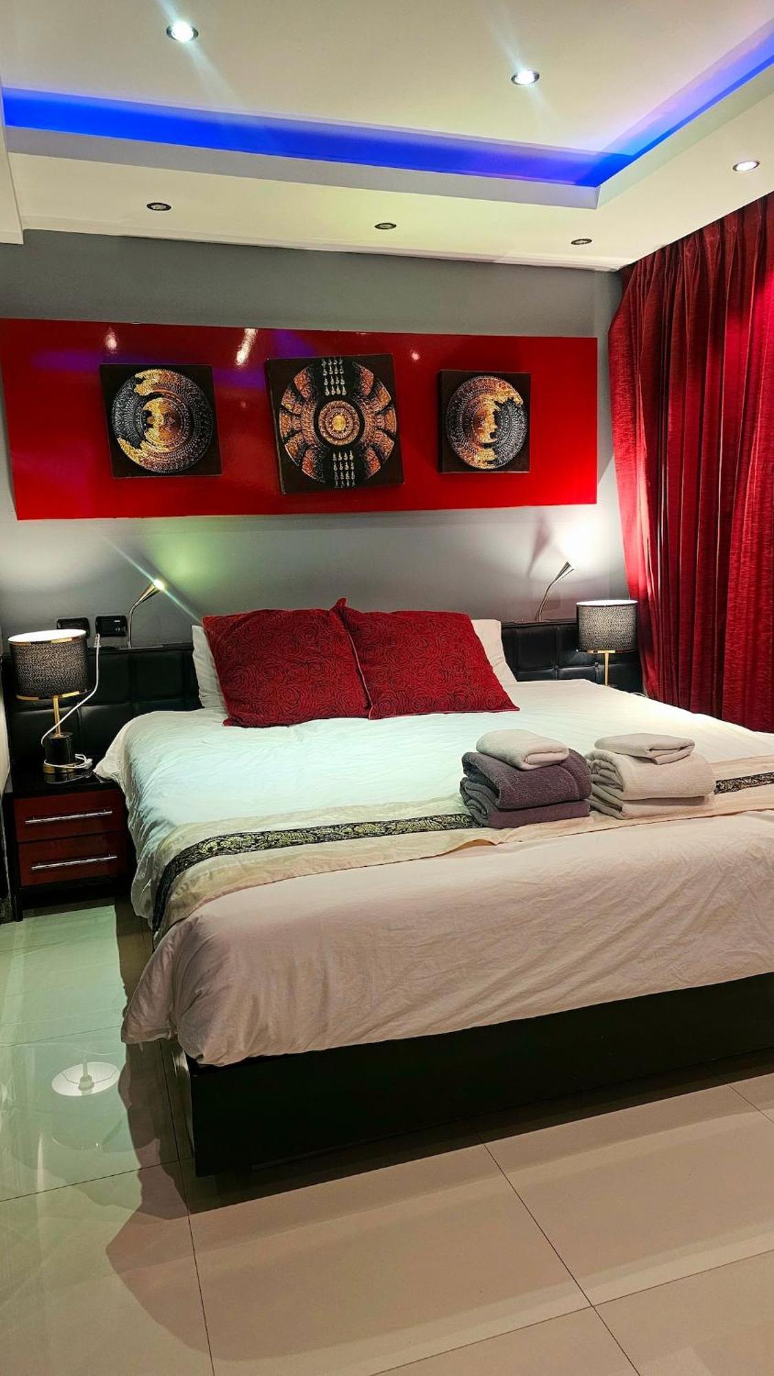 Absolute Bangla 2 Apartment *